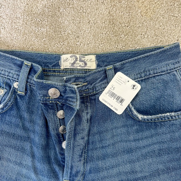 NWT Free People low rise frayed denim jeans - Picture 6 of 6